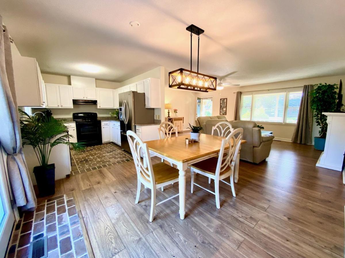 Cozy Three Bedroom House With Fireplace Wilmington Exterior foto